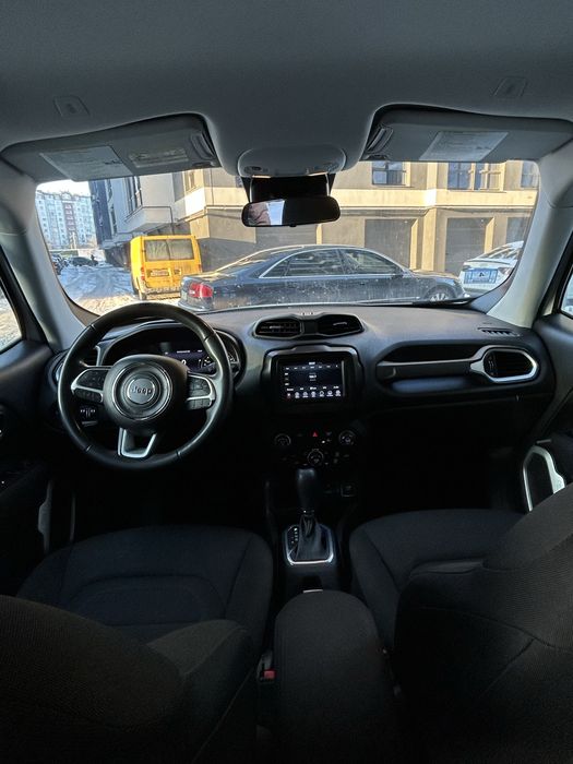 Jeep Renegade 2018 • Автомат • 2.4 Бензин • Свіже авто