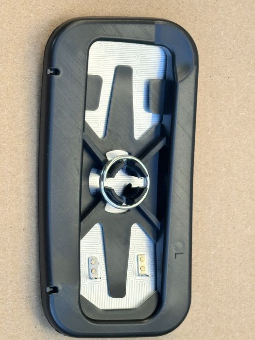 Кришка зеркала спрінтер 907 поворот вкладиш зеркала