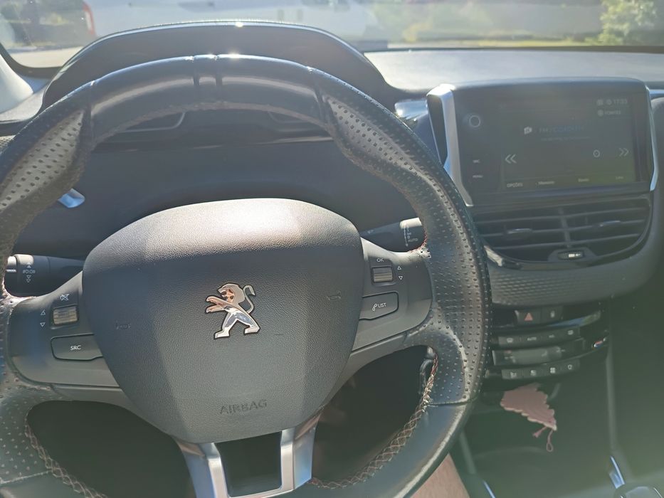 Peugeot 208 — fotografia 7