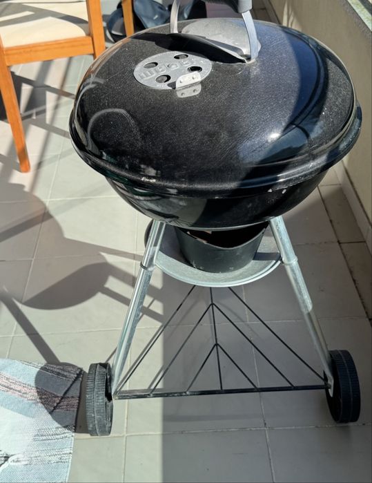 Churrasqueira Weber Compact 47 cm