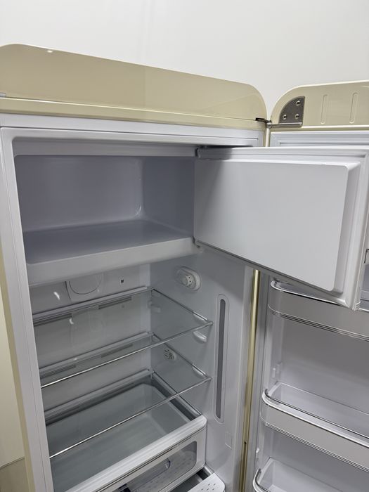 Холодильник Smeg FAB28 бежевий!