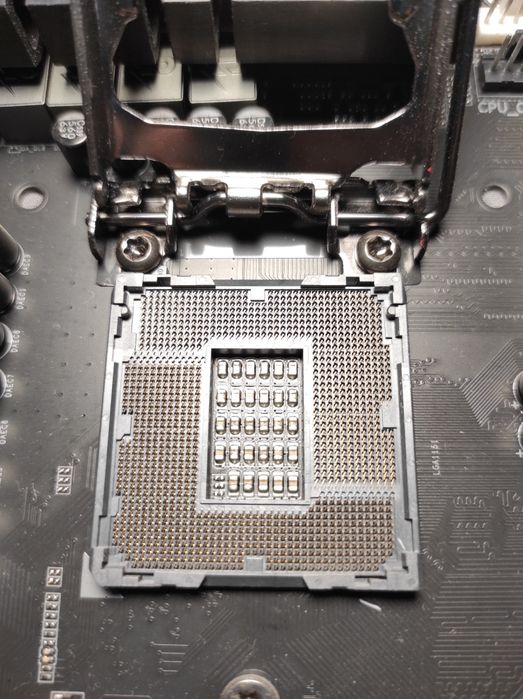 Продам комплектуючі