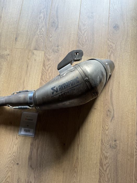 Escape MT07 Akrapovic Titanium Carbono c/ Gravação a Laser Euro 4