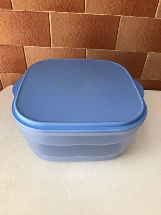 Caixa de transporte da Tupperware