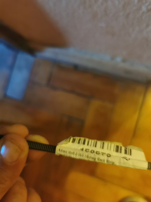 Adam Hall rack strip 6161 3m