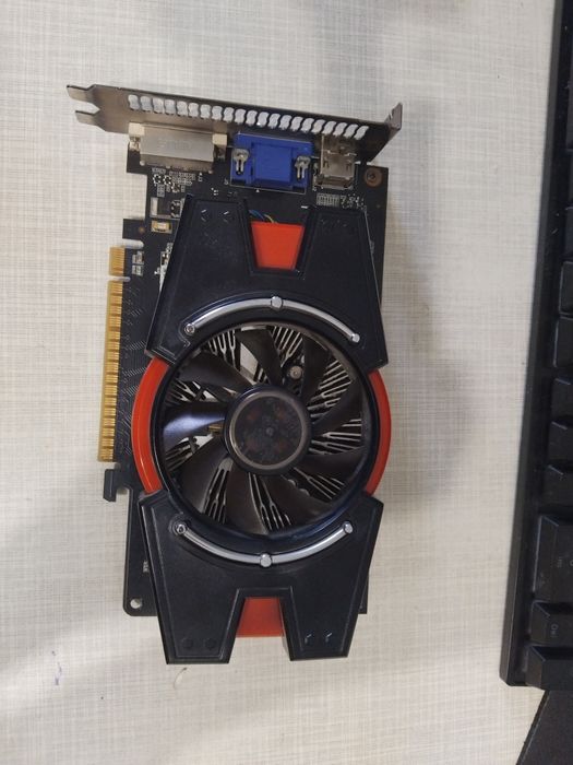 Відеокарта geforce 440 1gb