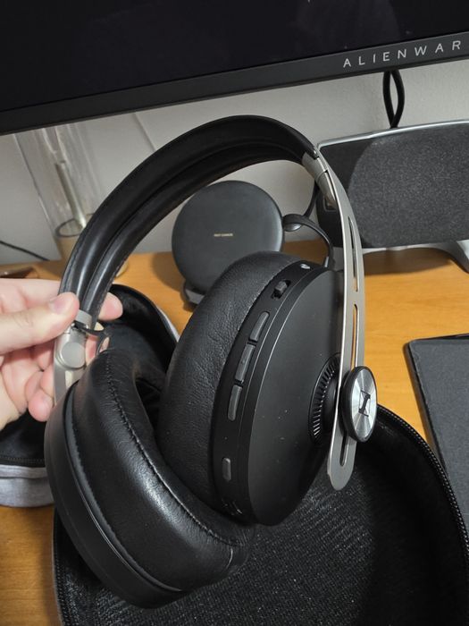 Sennheiser Momentum 3