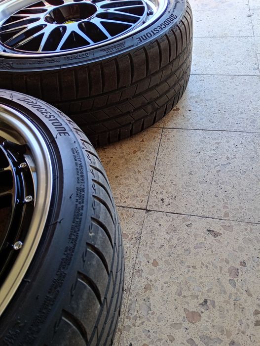 Jantes 18" 5x114.3 (Estilo BBS) c/ Pneus 215/40R18 Quase Novos