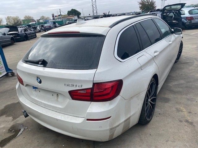 PARA-CHOQUES TRASEIRO BMW 5 TOURING 2013