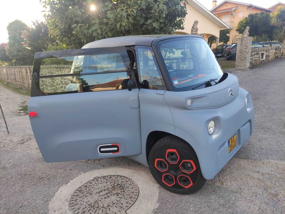 Citroen Ami Laranja elétrico