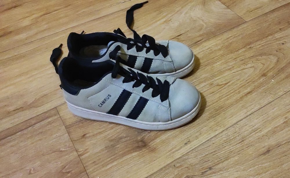 сандалі, Кросівки для дівчинки.