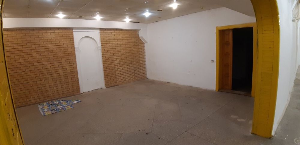 Оренда  приміщення 270м2 (100грн/м2) на Ринку "НИВА" ( ел.17КВТ)