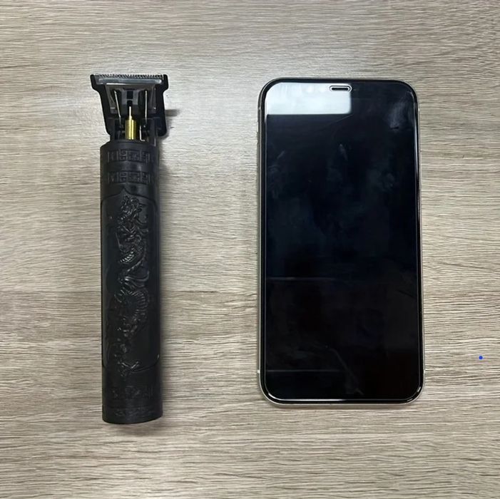 Maquina de cortar cabelo e barba