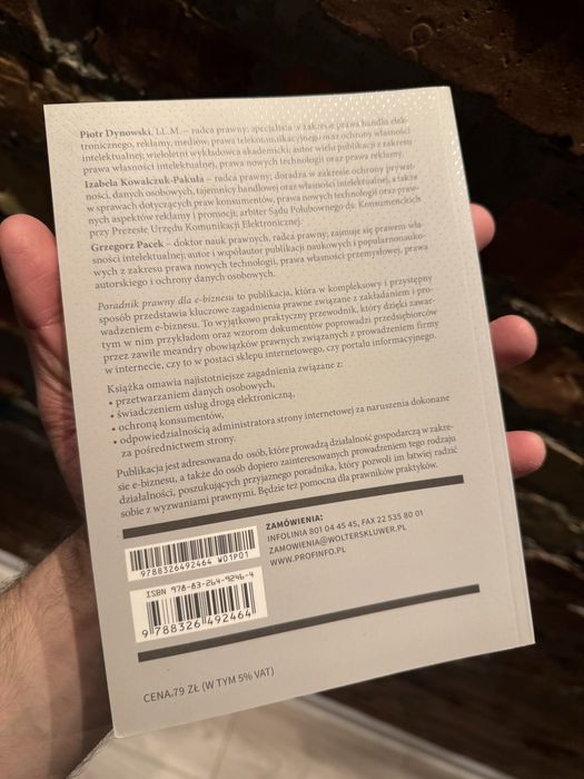 „Poradnik prawny dla e-biznesu” – Wolters Kluwer