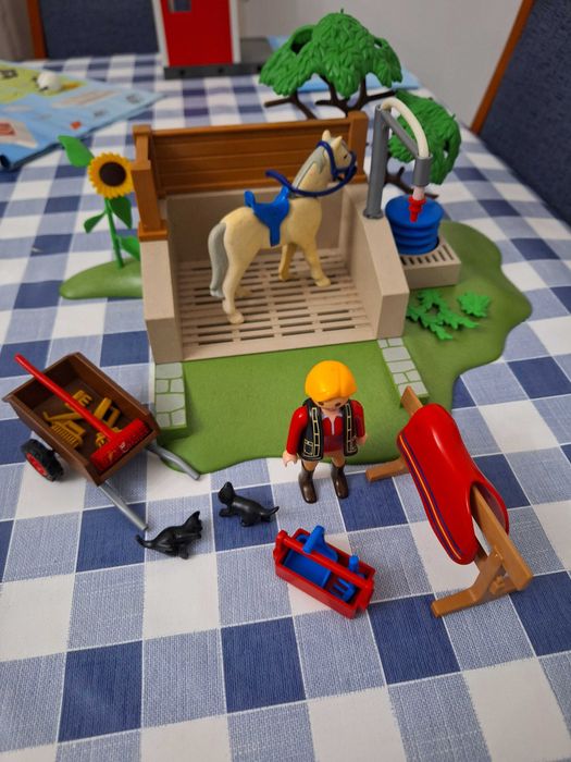 diversos conjuntos de Playmobil