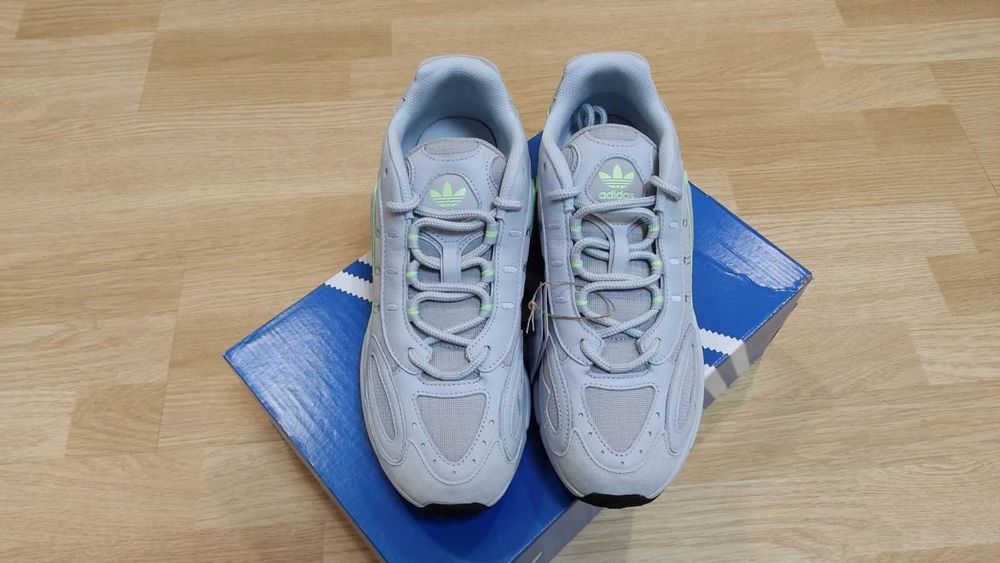 Продам кросівки-Adidas Falcon -43(EUR) наш-42.Нові. Оригінал.