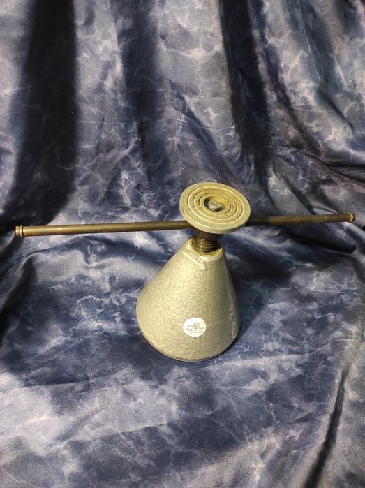 Sprzedam kolekcjonerskie podnośnik laboratoryjny