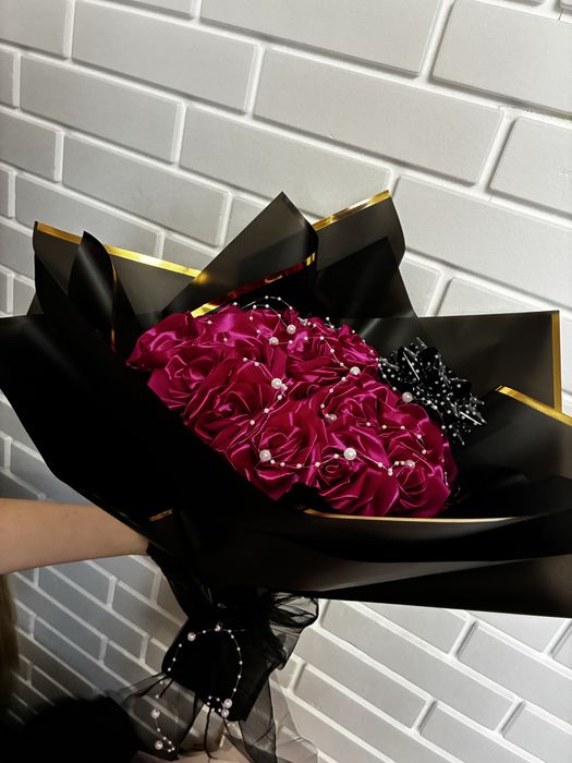 Bukiet róż ze wstążek