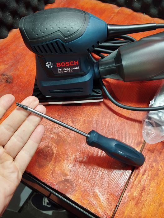 Нова!Вібраційна шліфмашина Bosch GSS 160-1 A