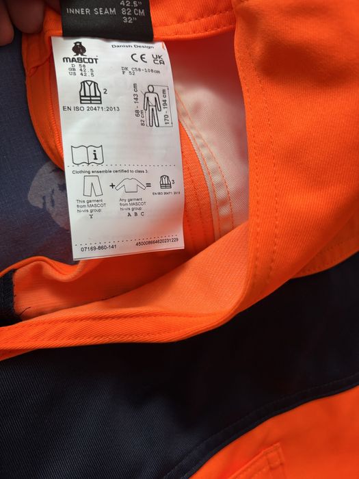 Spodnie robocze na szelkach