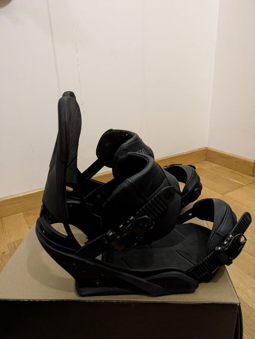 Burton Cartel M ReFlex wiązania snowboardowe snowboard czarne Channel