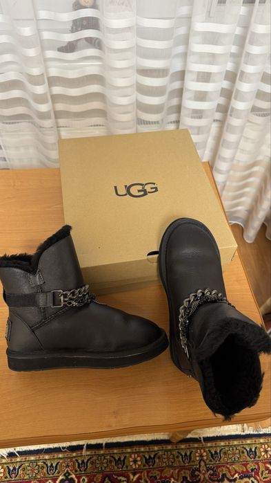 Продам Уггі. Стан гарний