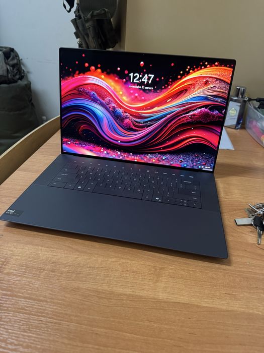 DELL XPS 16 9640 Oled Ultra 9 185H RTX 4070 64GB 4TB SSD 4k dotyk