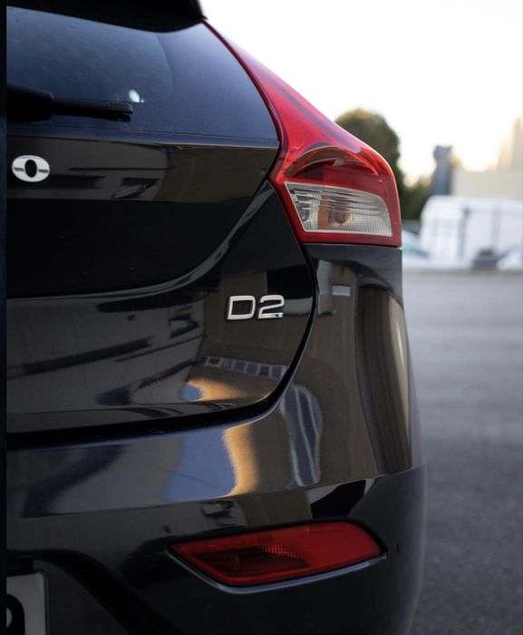 Volvo  v40 D2 2013