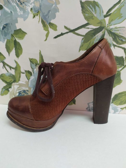 Sapatos salto alto compensados, couro/pele genuína, tam. 37