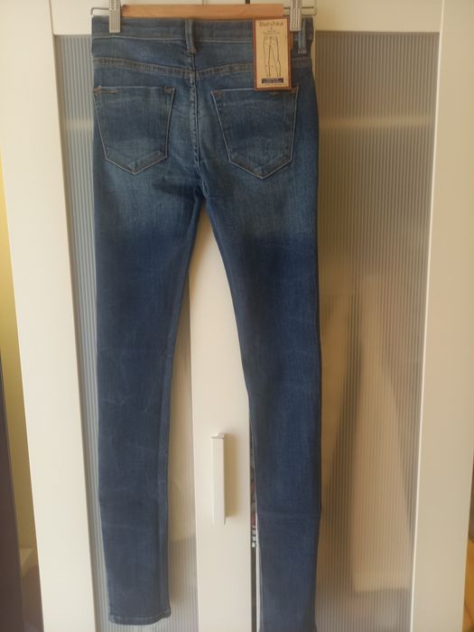 NOWE Jeansy Bershka
