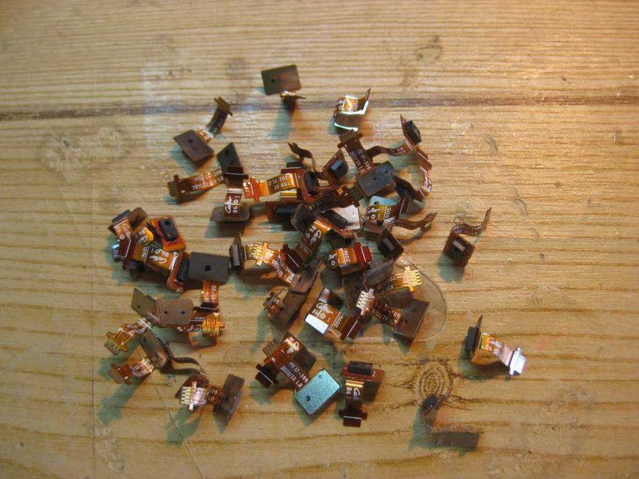 Części do telefonów Sony Xperia M2, M4 aqua, T3 itp