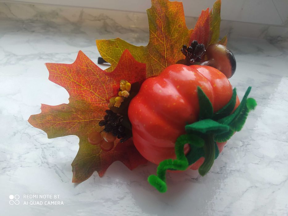 Жіночий обруч до свята Осені з гарбузом