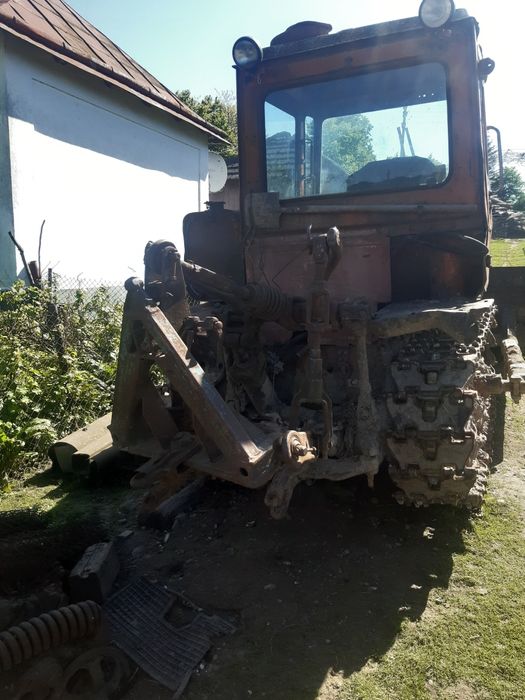 Трактор ДТ-75 бульдозер