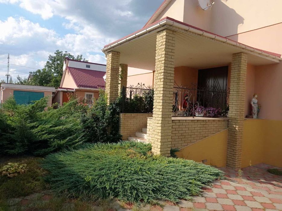 Продам будинок м.Глобино