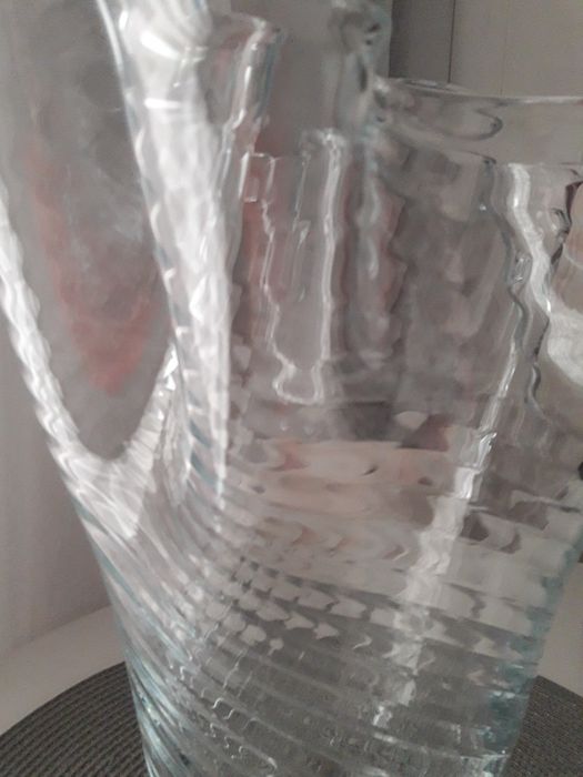 Przepiękny wazon chusta.