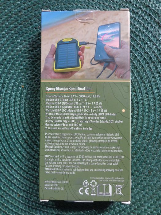 Powerbank solarny z latarką 5000 mAh - nieużywany