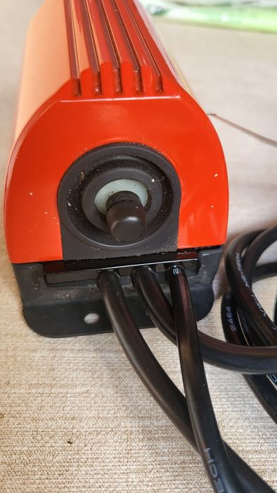 Sprzedam widoczne na zdjęciach urządzenie.