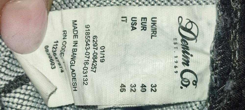 Spodenki jeansowe  Denim Co rozm M-L wymiary na fotkach