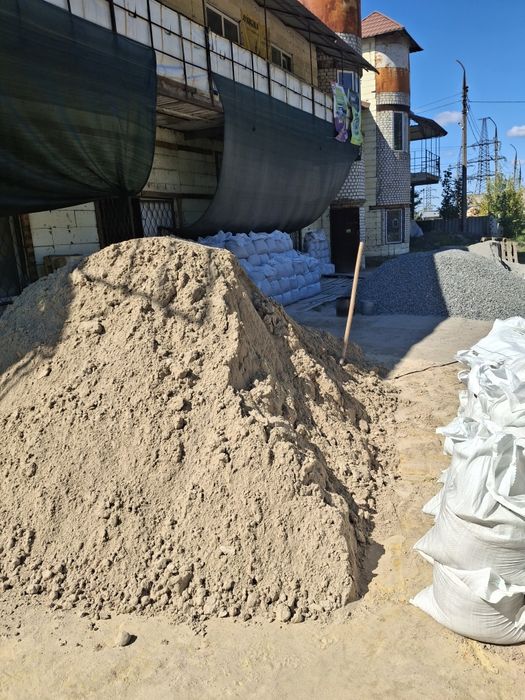 Песок с бесплатной доставкой (горный и мыты).Щебень разный. Дробленный