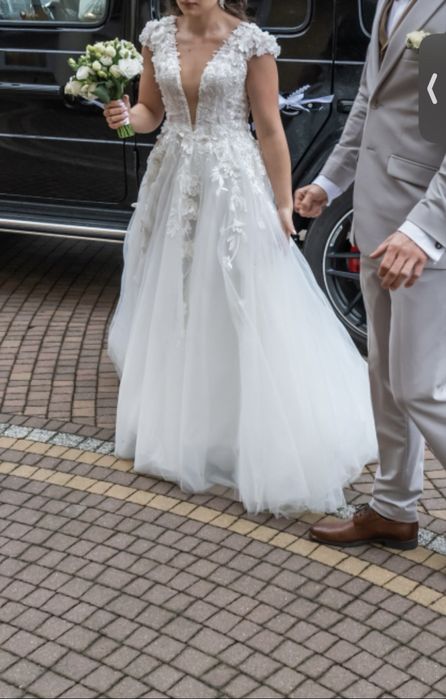 Sprzedam piękną suknie ślubną