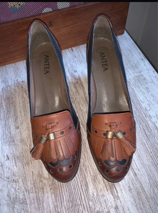 Sapatos 39, Antea