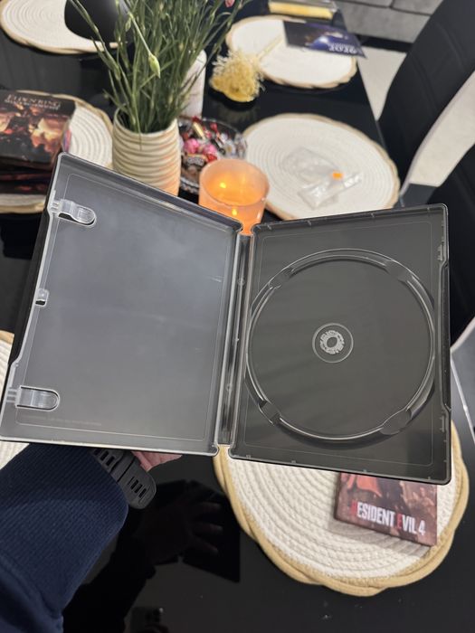 Resident Evil 8 Village Steelbook ideał