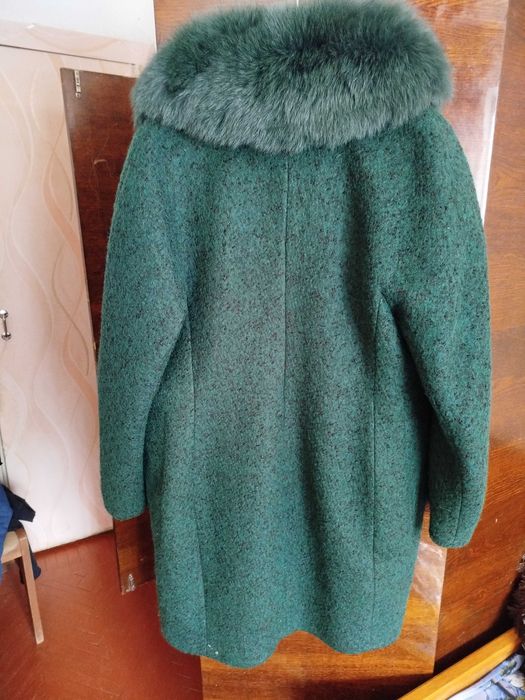 Пальто женское р. 50 новое, весна