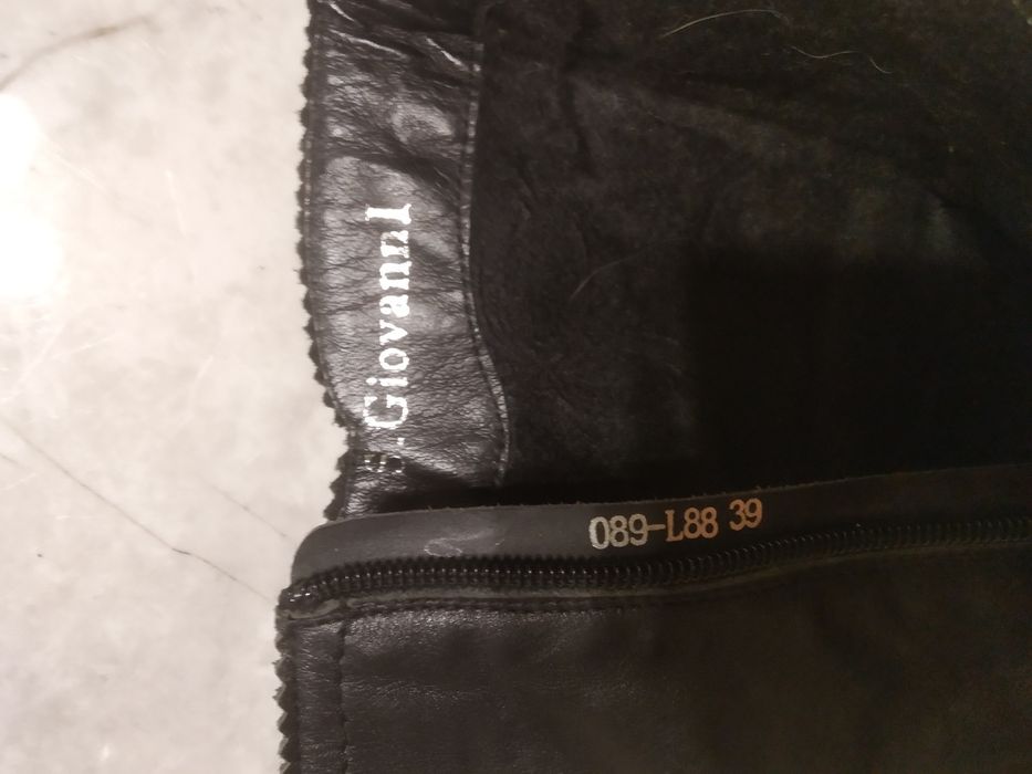 Ботильйони  шкіра розмір 39