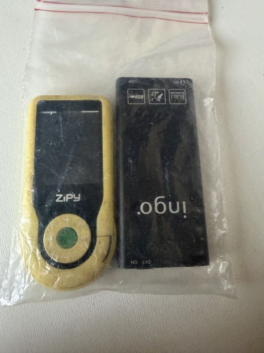 Dois mp3 sem carregadores