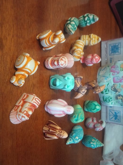 Киндер сюрприз Пасхальна серія Кіндеріно динозаври