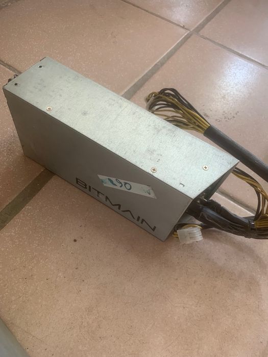 Продам блок живлення