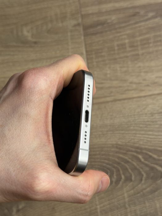 АКБ 100% Гарний Apple iPhone 15 Pro Max 256 White Neverlock #11083