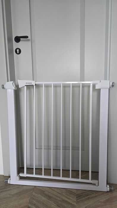 Bramka na schody biała metalowa