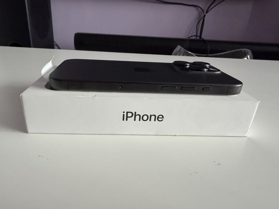 iPhone 15 Pro 256 GB Black Titanium – NOWY, wymieniony przez autoryzowany serwis Apple iMad